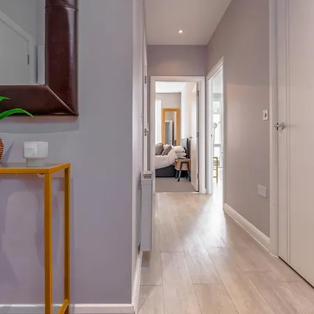 Modern Serviced Apartment: Short Walk To Center Bristol Exterior photo