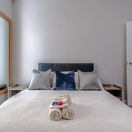 Modern Serviced Apartment: Short Walk To Center Bristol Exterior photo