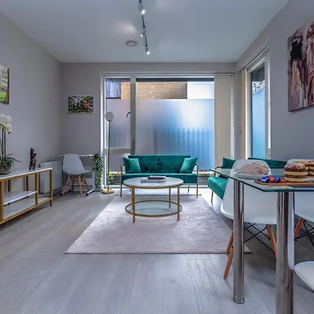 Modern Serviced Apartment: Short Walk To Center Bristol Exterior photo