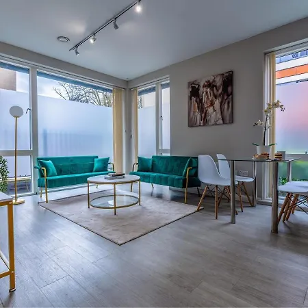Modern Serviced Apartment: Short Walk To Center Bristol Exterior photo